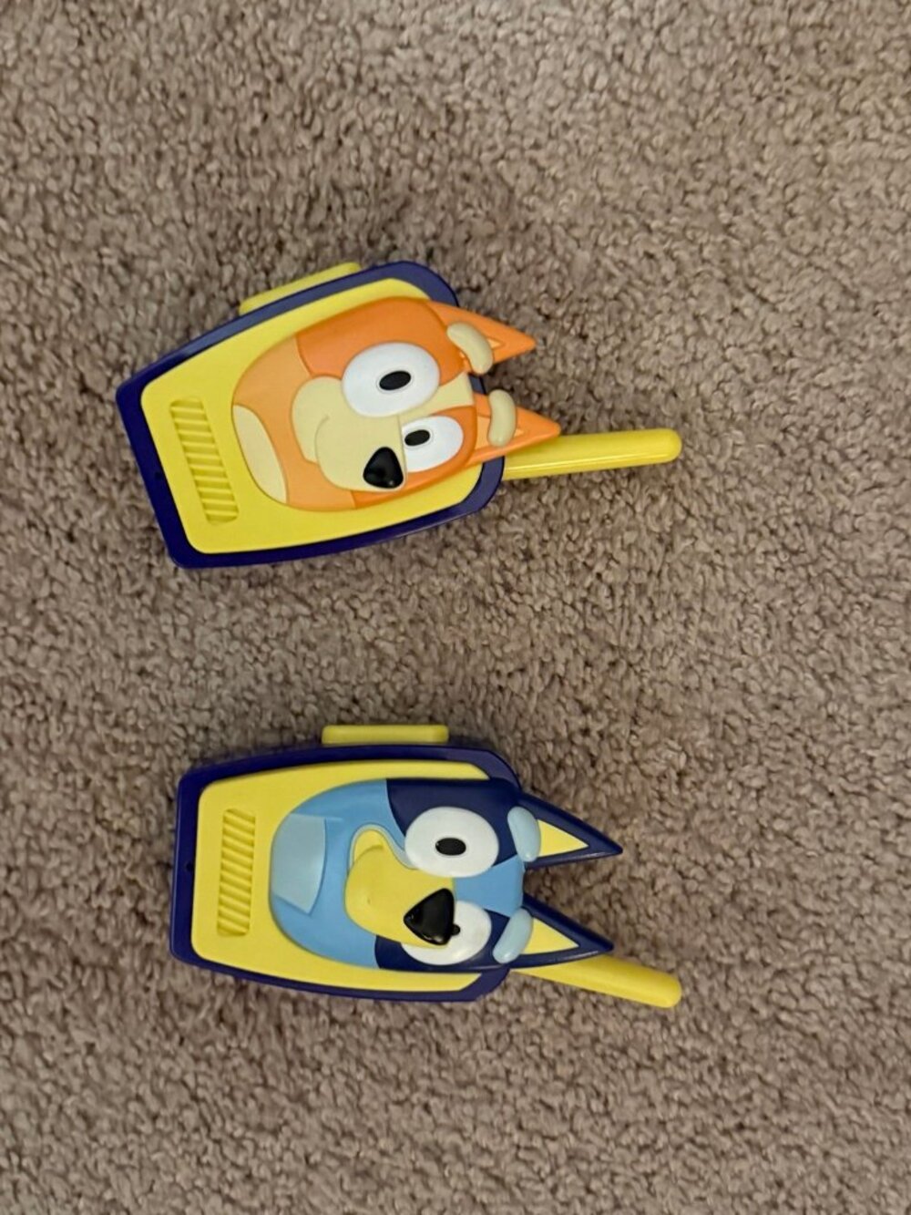 Bluey and bingo walkie talkies
